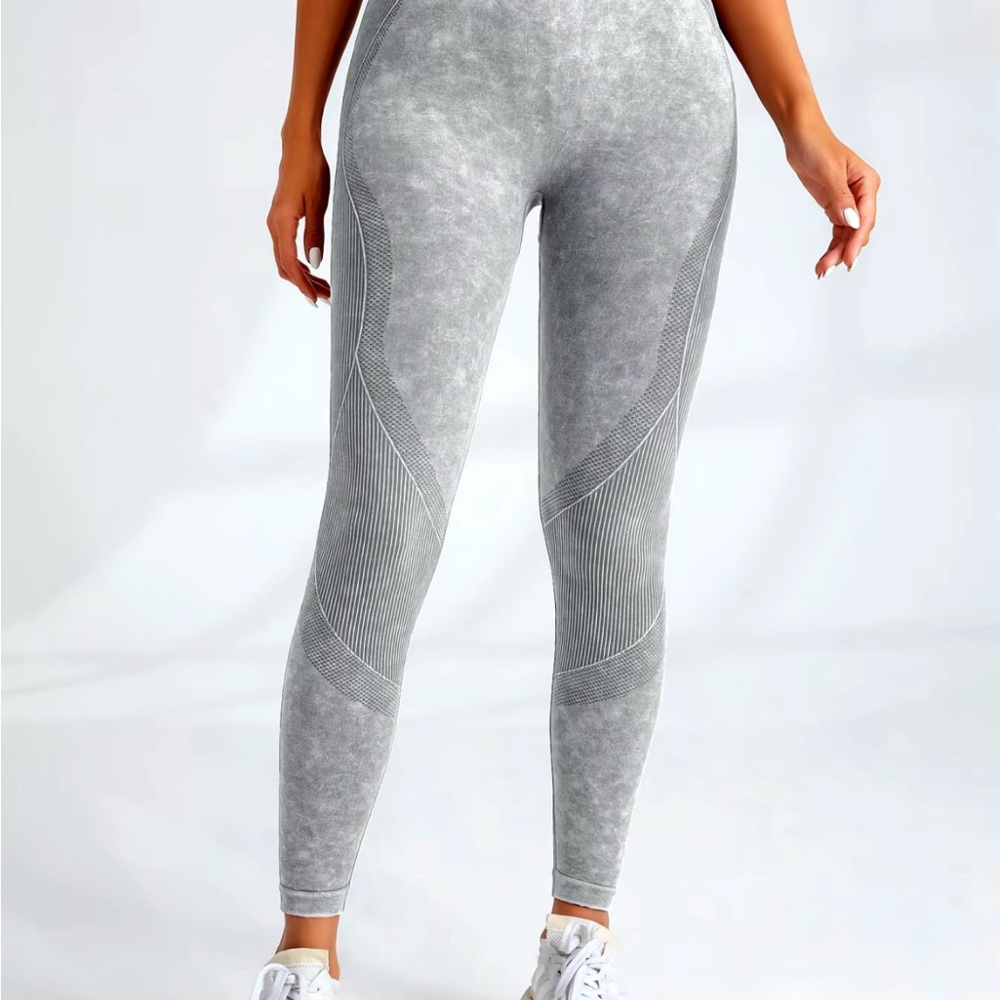 Gray Women's High-Waisted Leggings